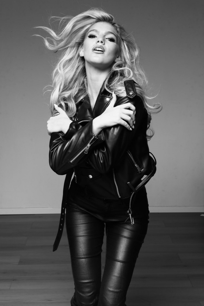 MIKA VELTMAN